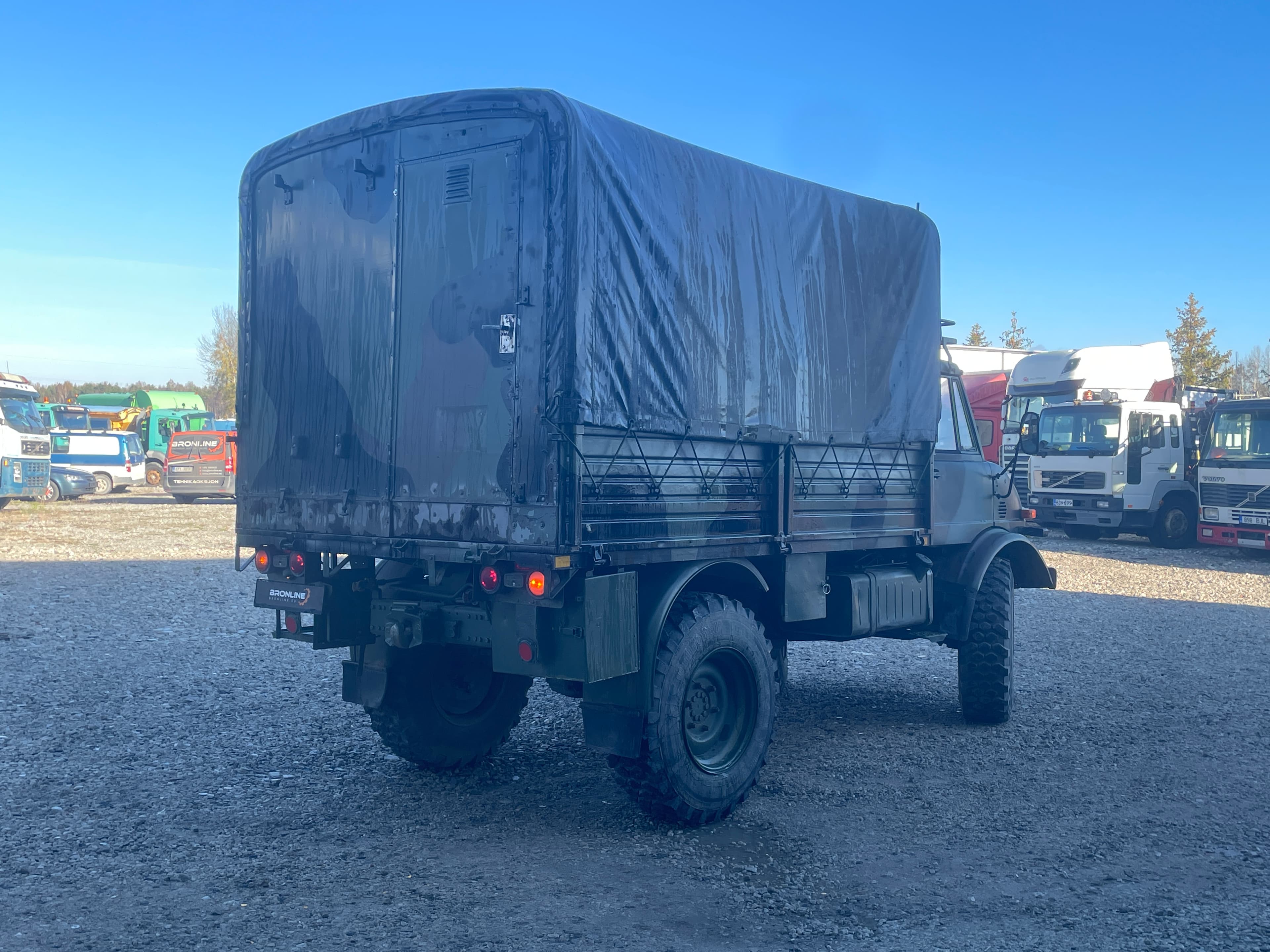 MERCEDES-BENZ UNIMOG 416