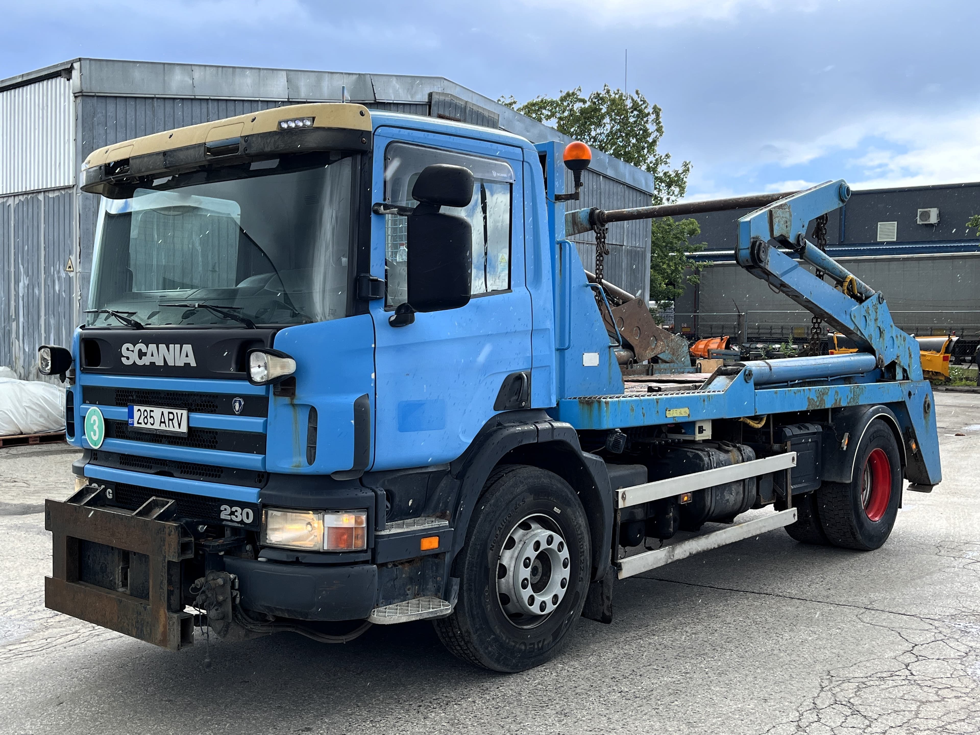 SCANIA P94 GB4X2NA 230 Liftdumper