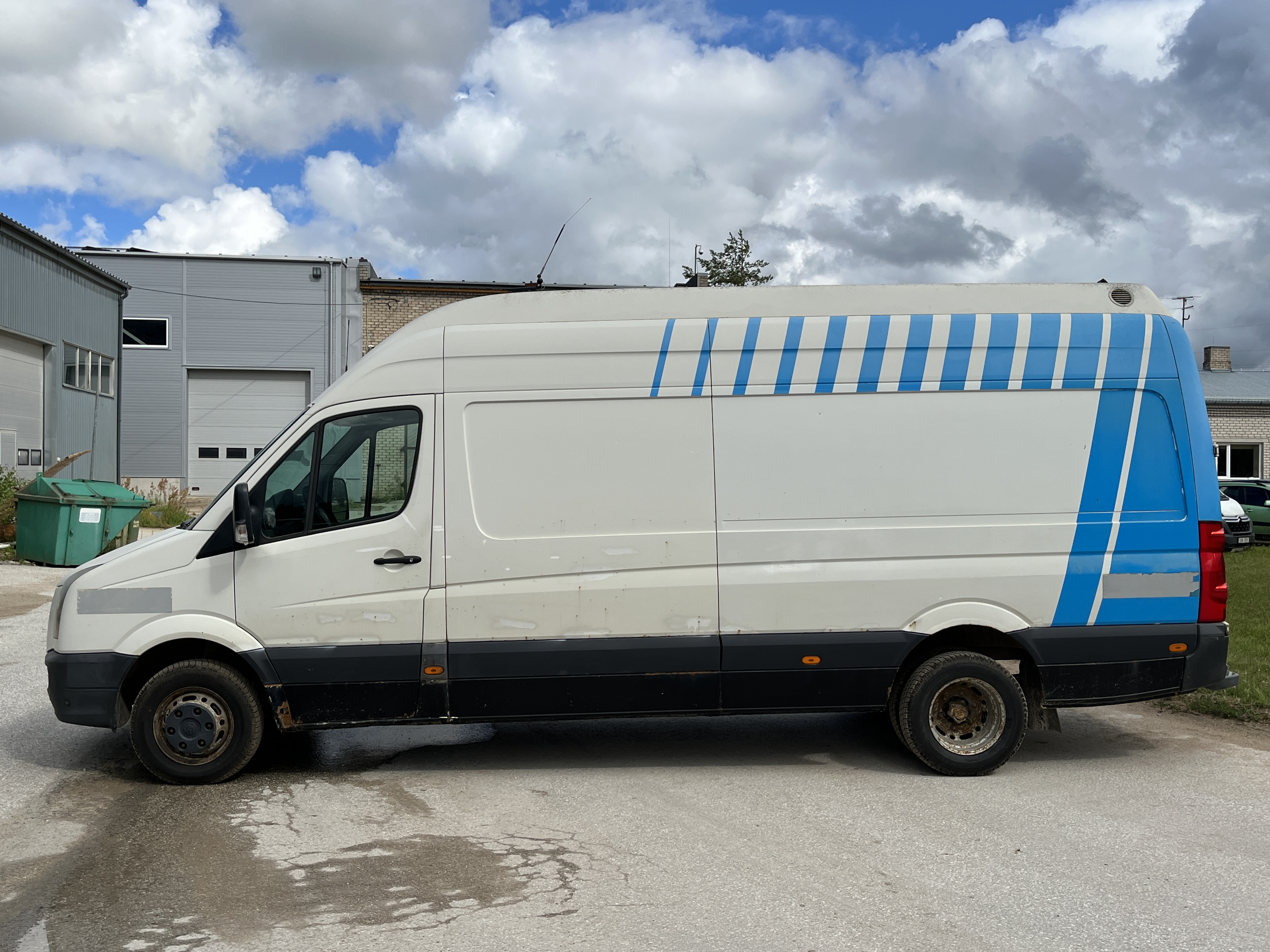 VOLKSWAGEN CRAFTER