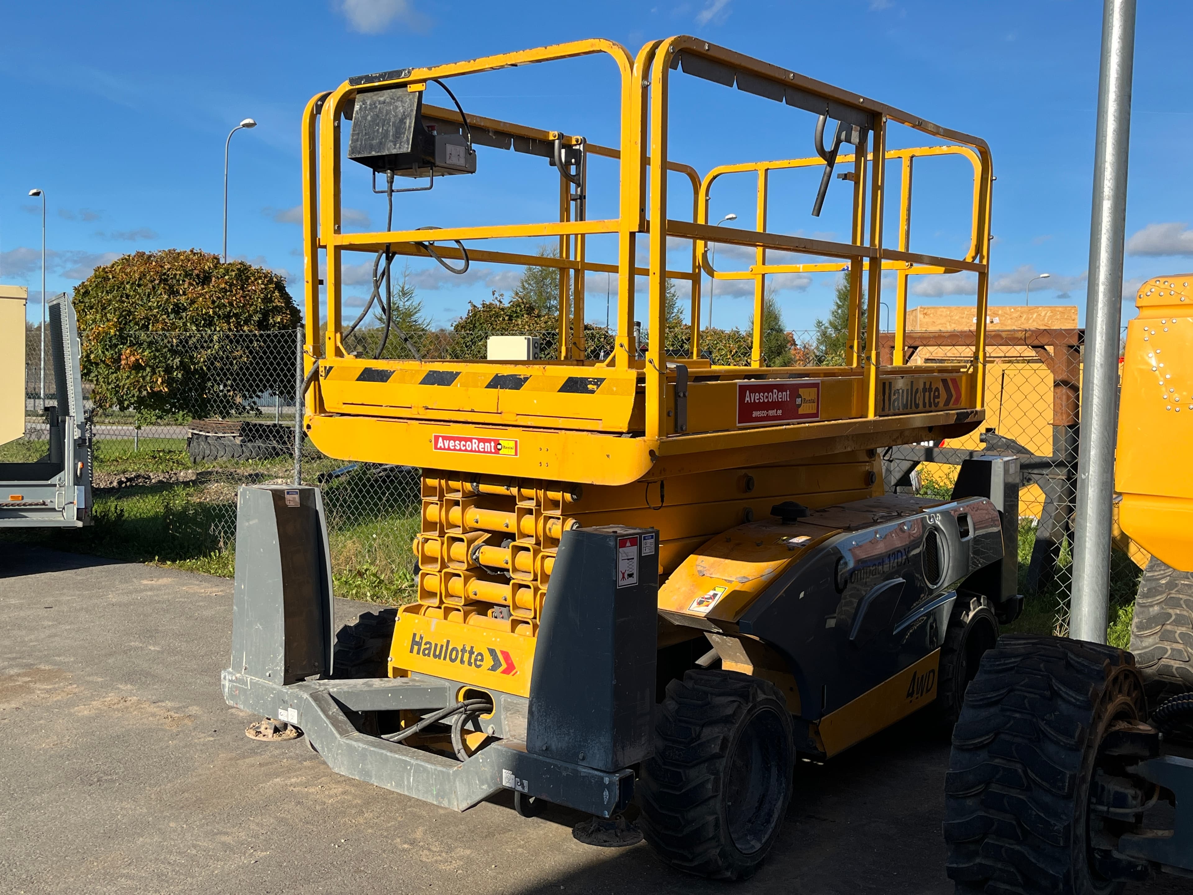 Haulotte Compact 12DX 4WD Diiselkäärtõstuk