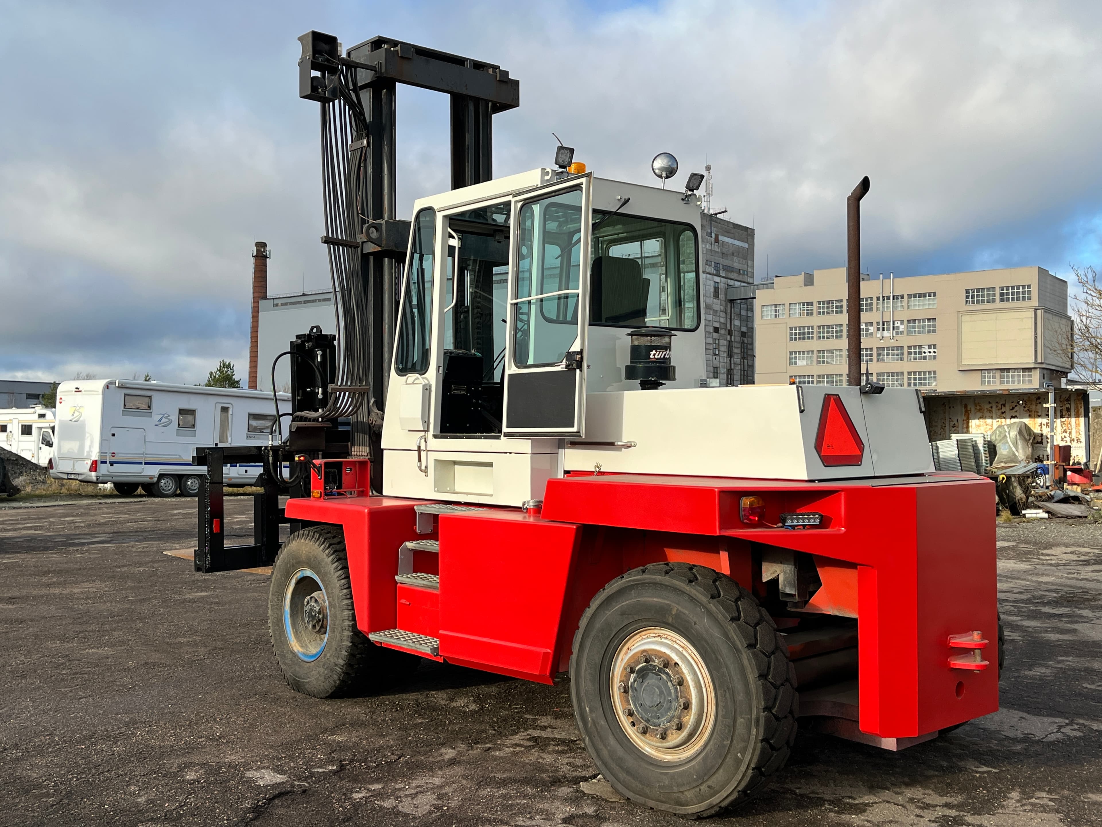 Kalmar LMV DB 13,6-600