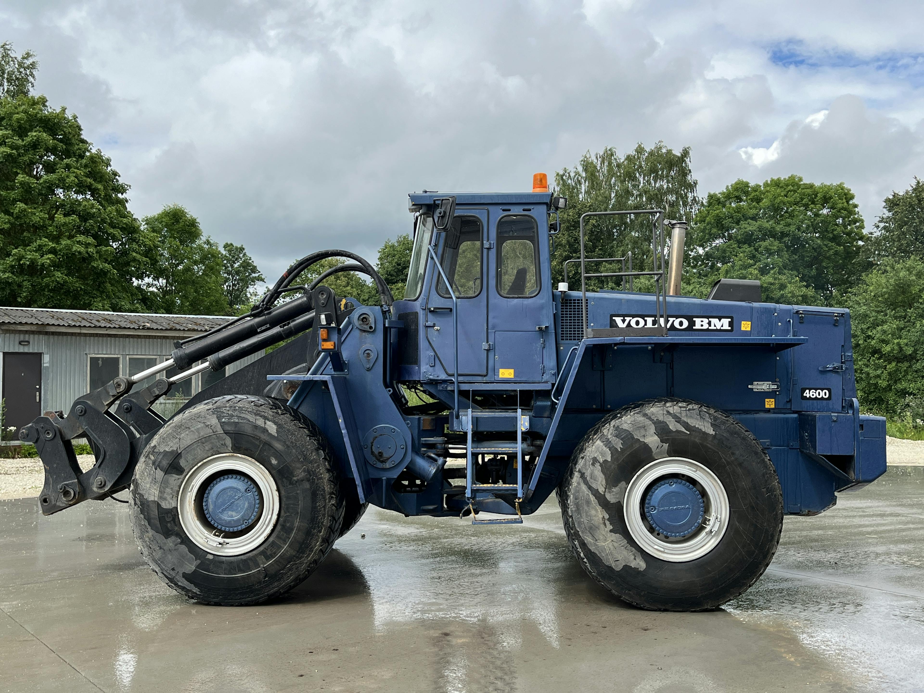 VOLVO BM 4600