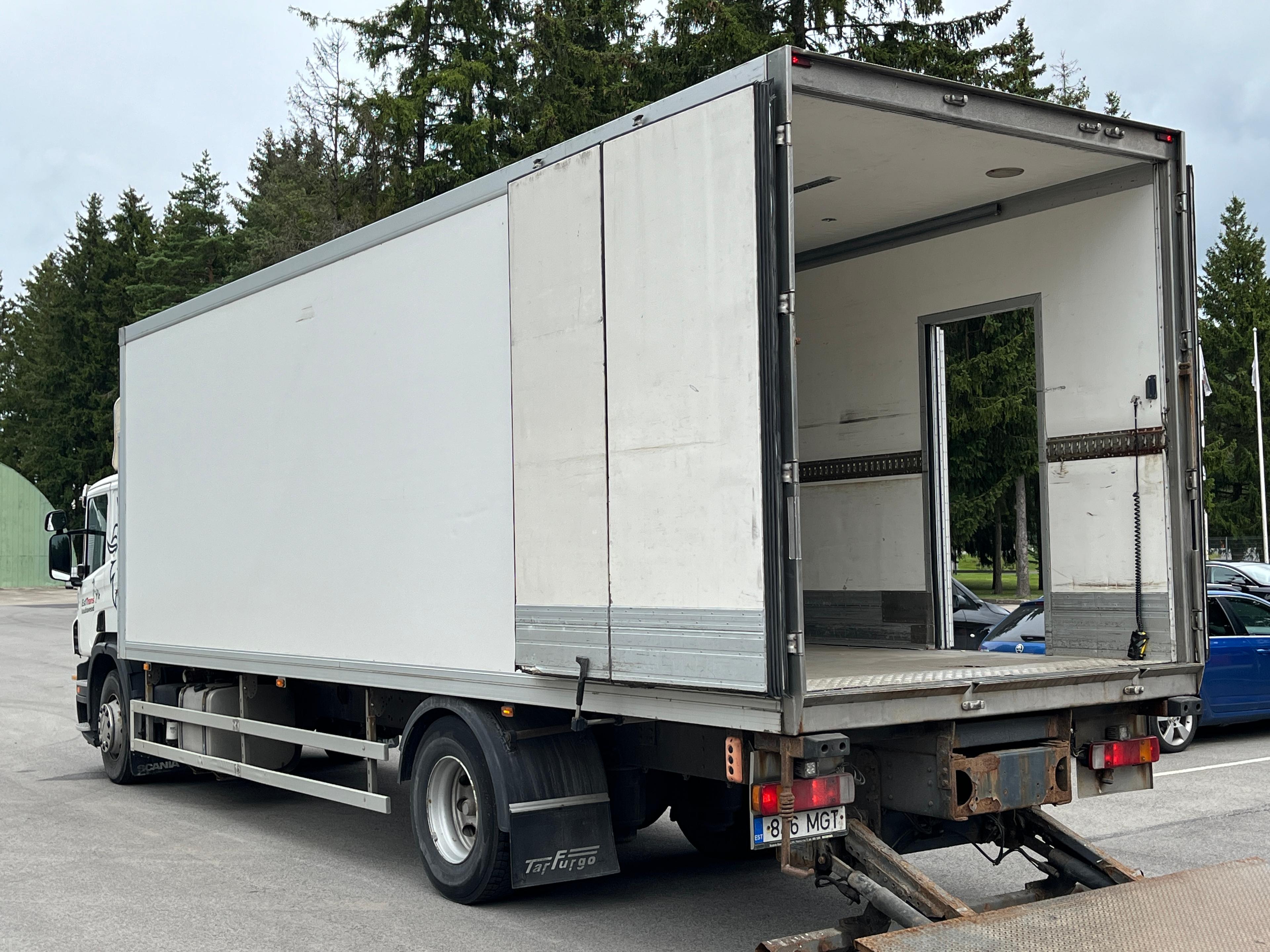 SCANIA P 230 DB4X2MNB Refrigerator