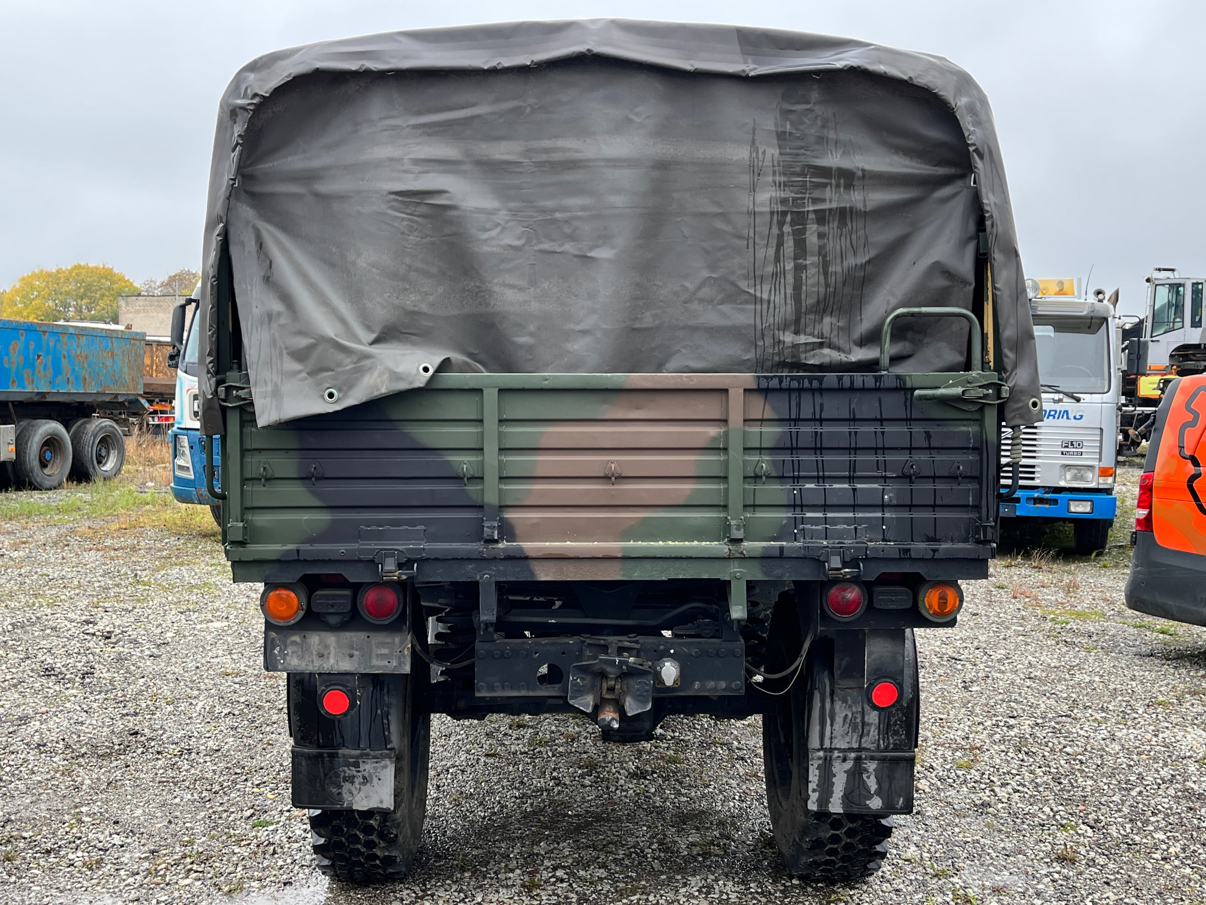 MERCEDES-BENZ UNIMOG 416