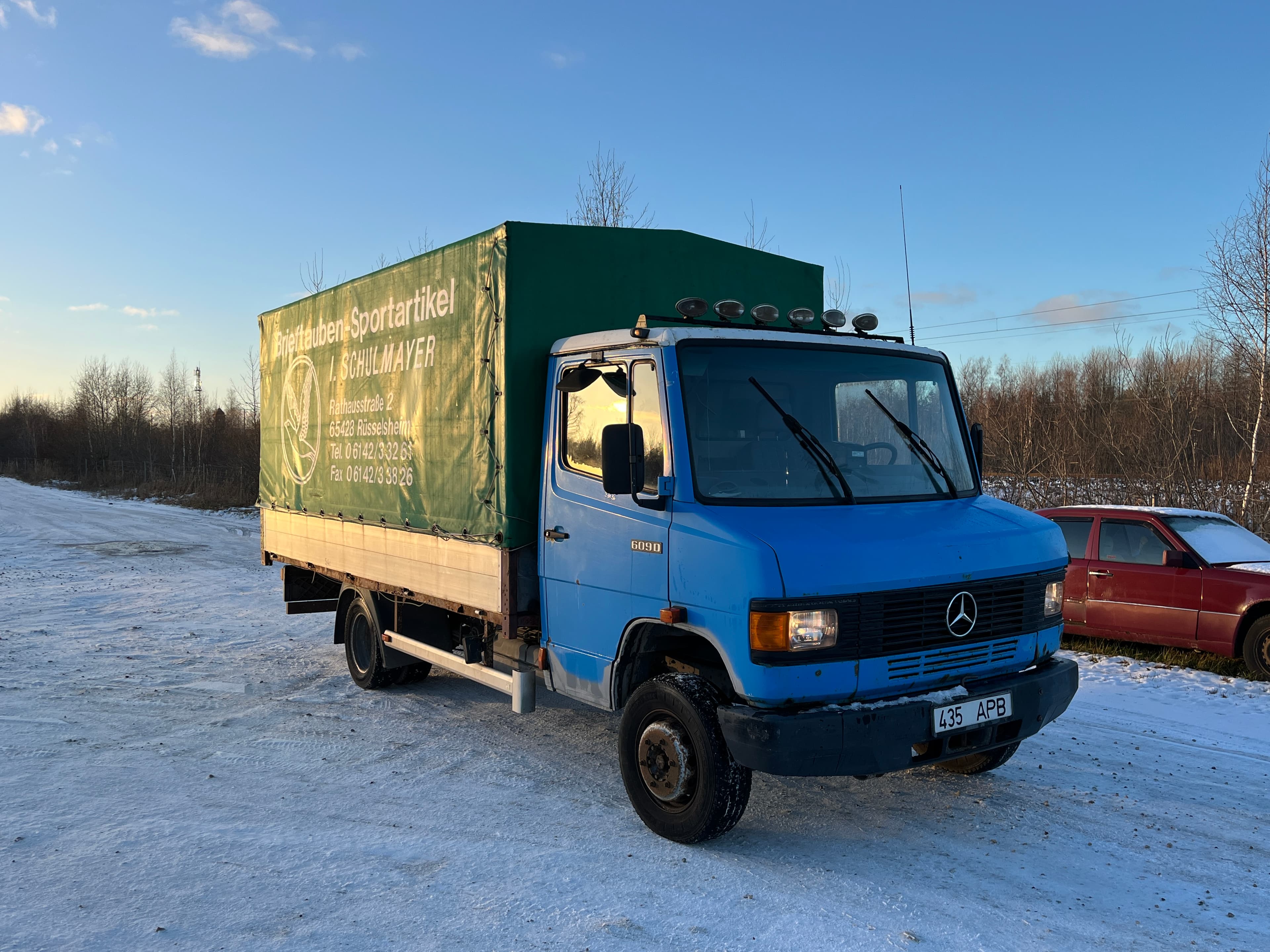 MERCEDES-BENZ 609 D