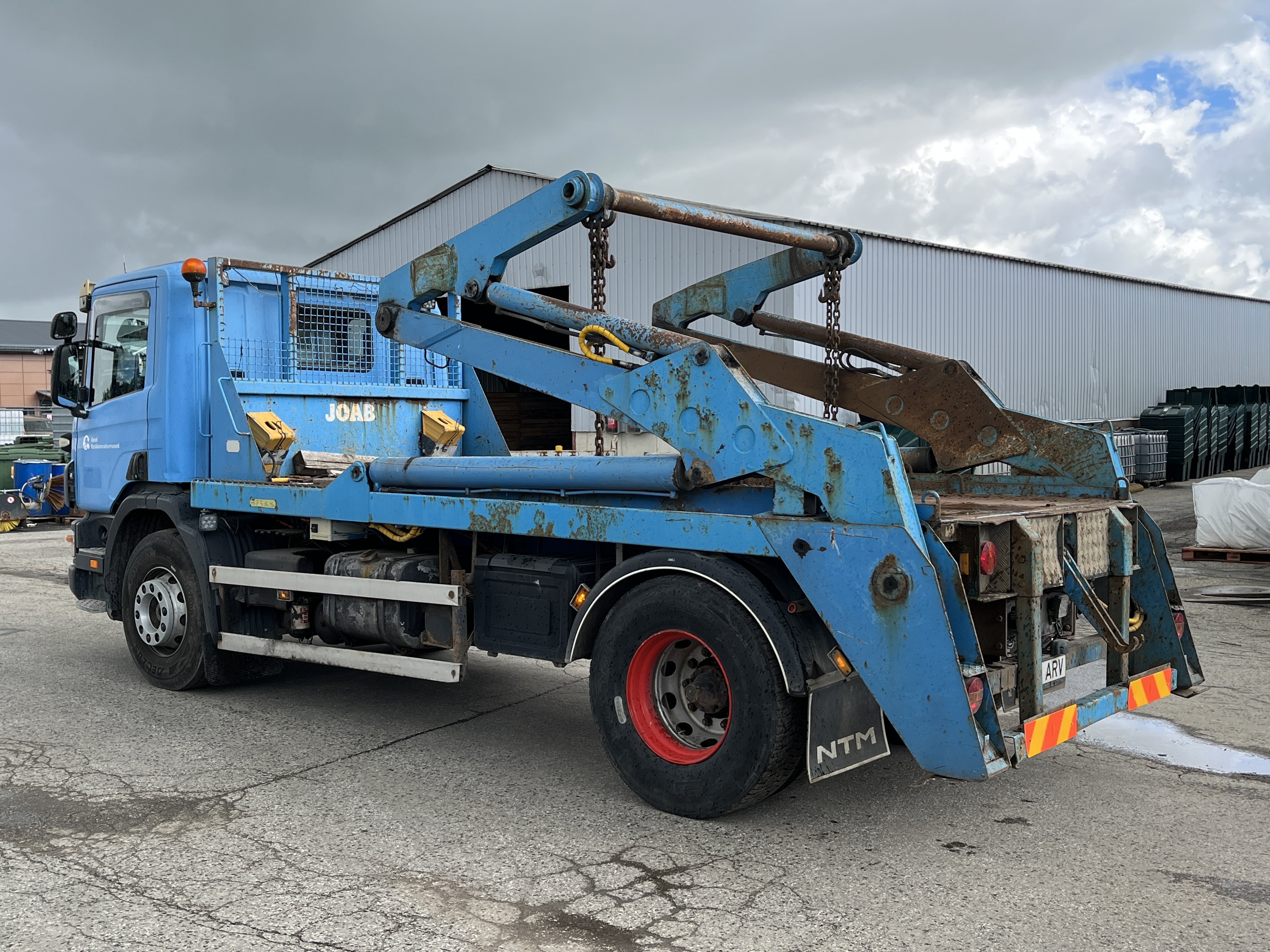 SCANIA P94 GB4X2NA 230 Liftdumper