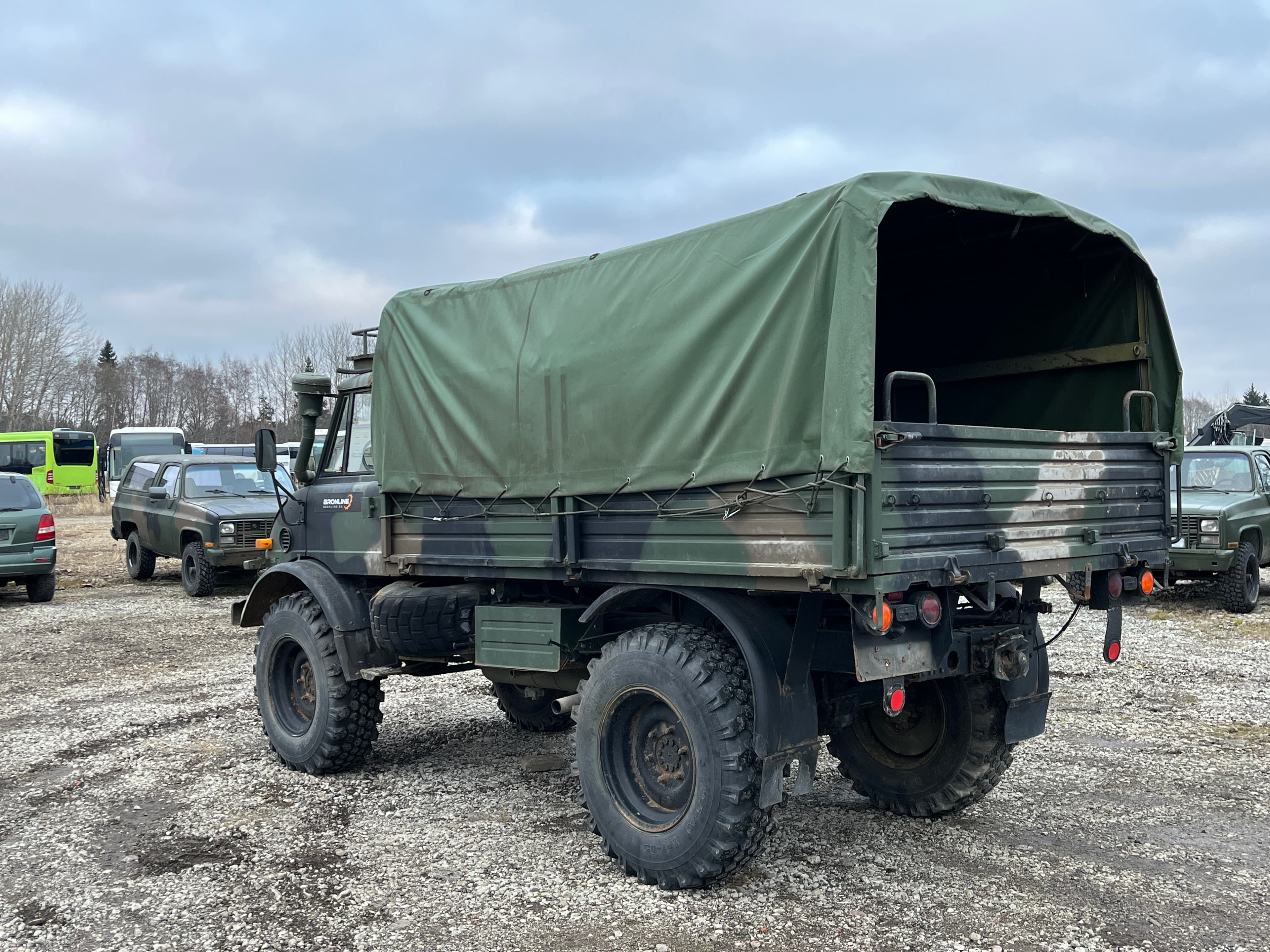 MERCEDES-BENZ UNIMOG 416