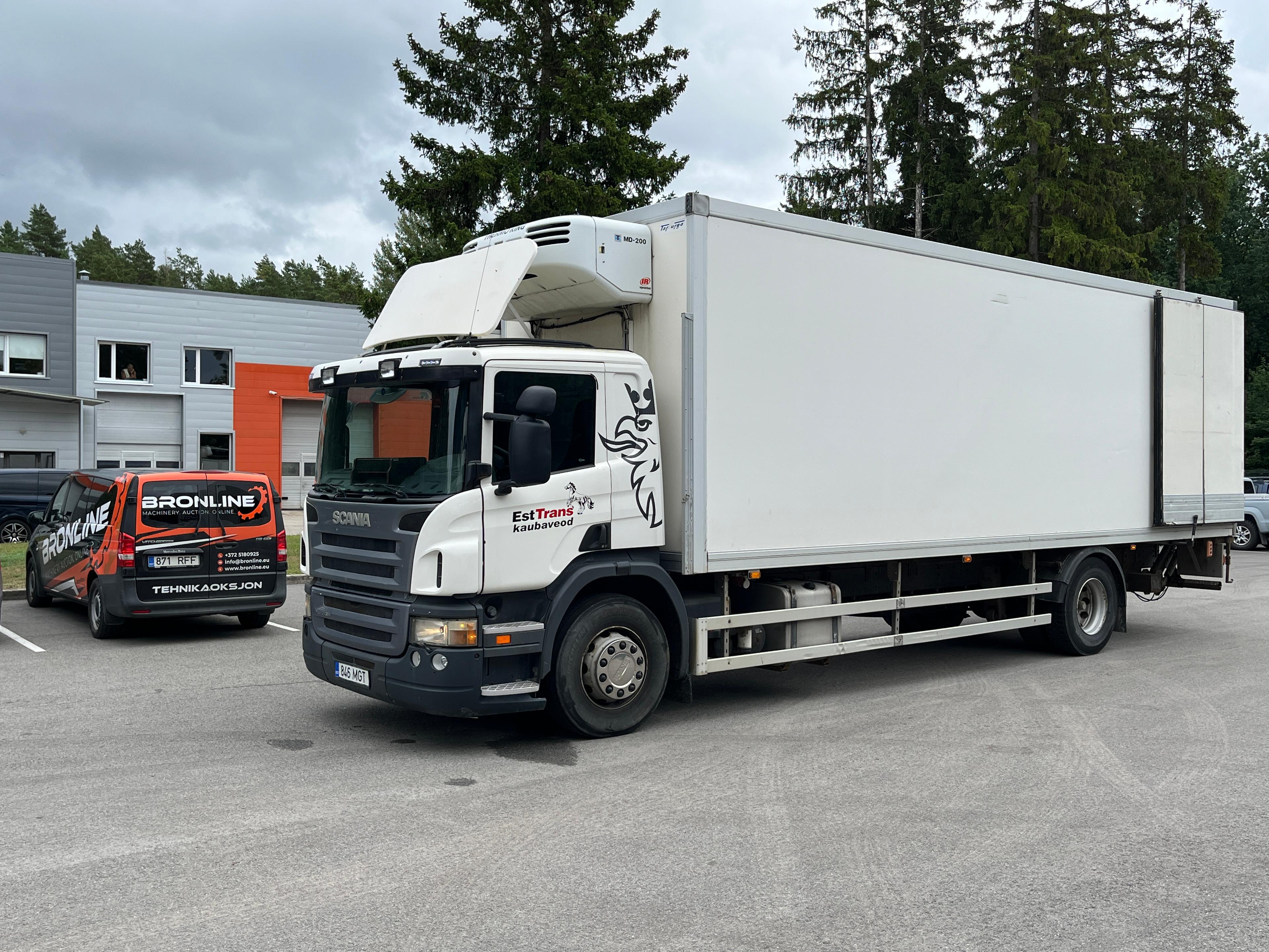 SCANIA P 230 DB4X2MNB Refrigerator