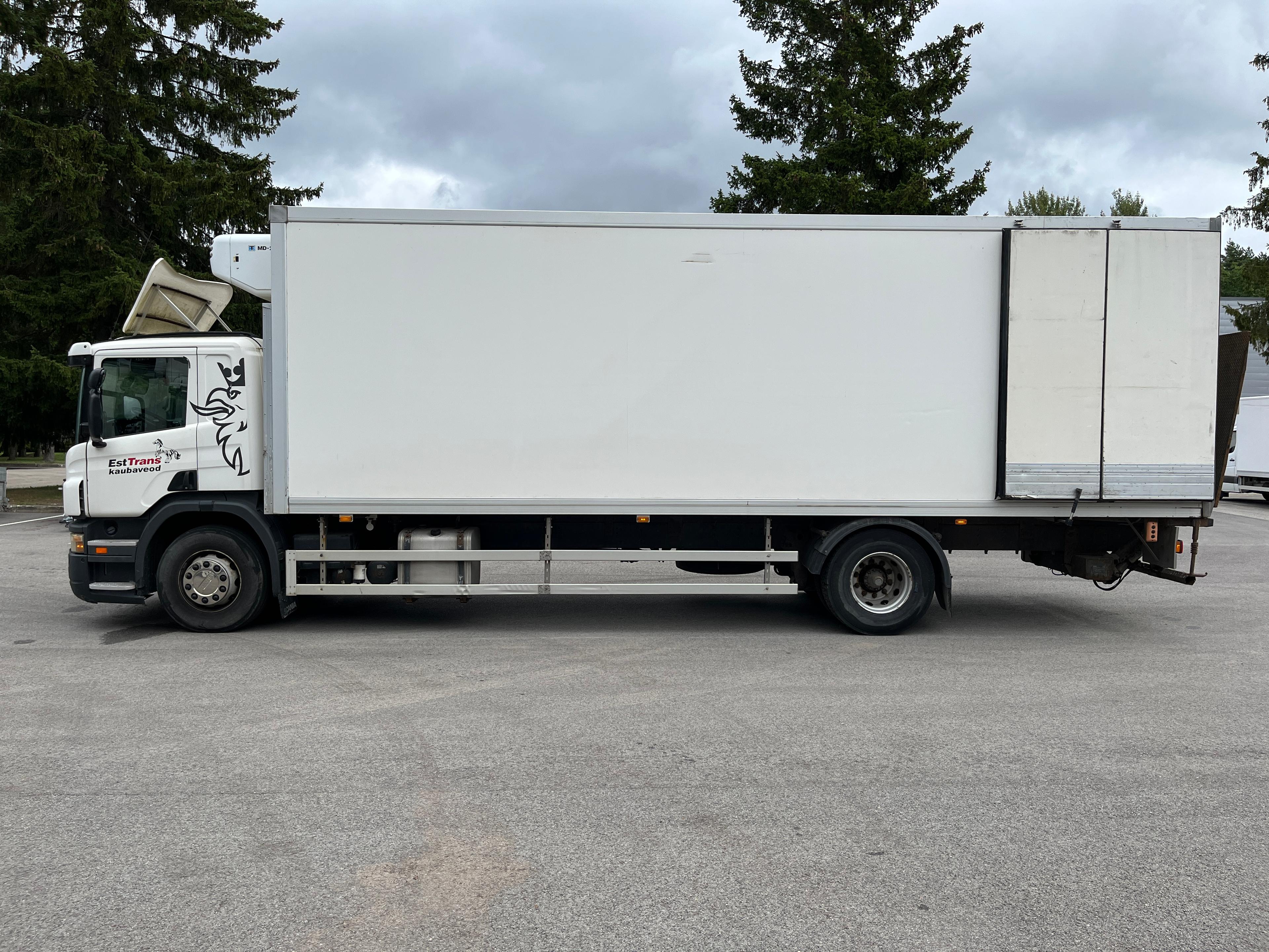 SCANIA P 230 DB4X2MNB Refrigerator