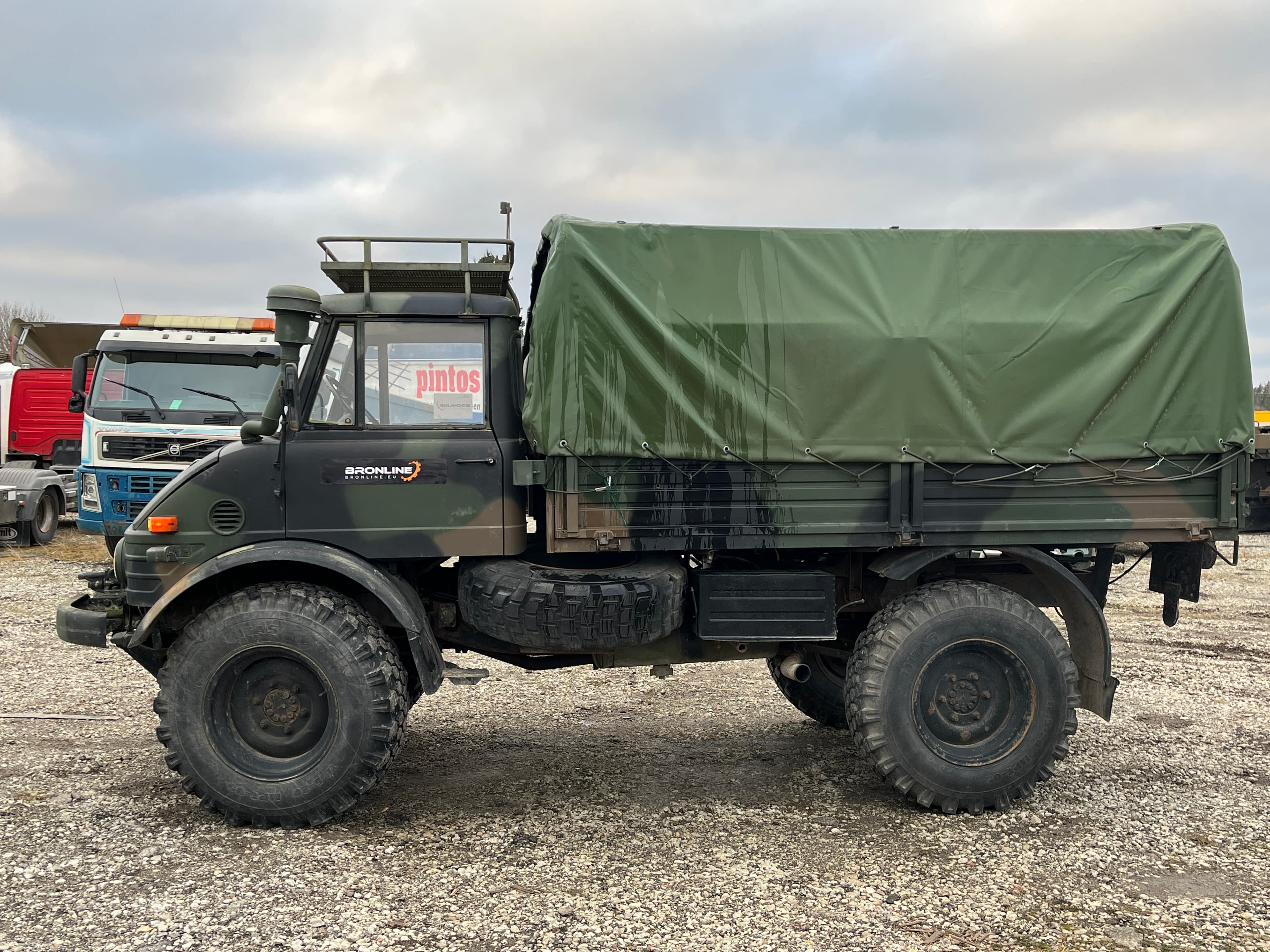 MERCEDES-BENZ UNIMOG 416