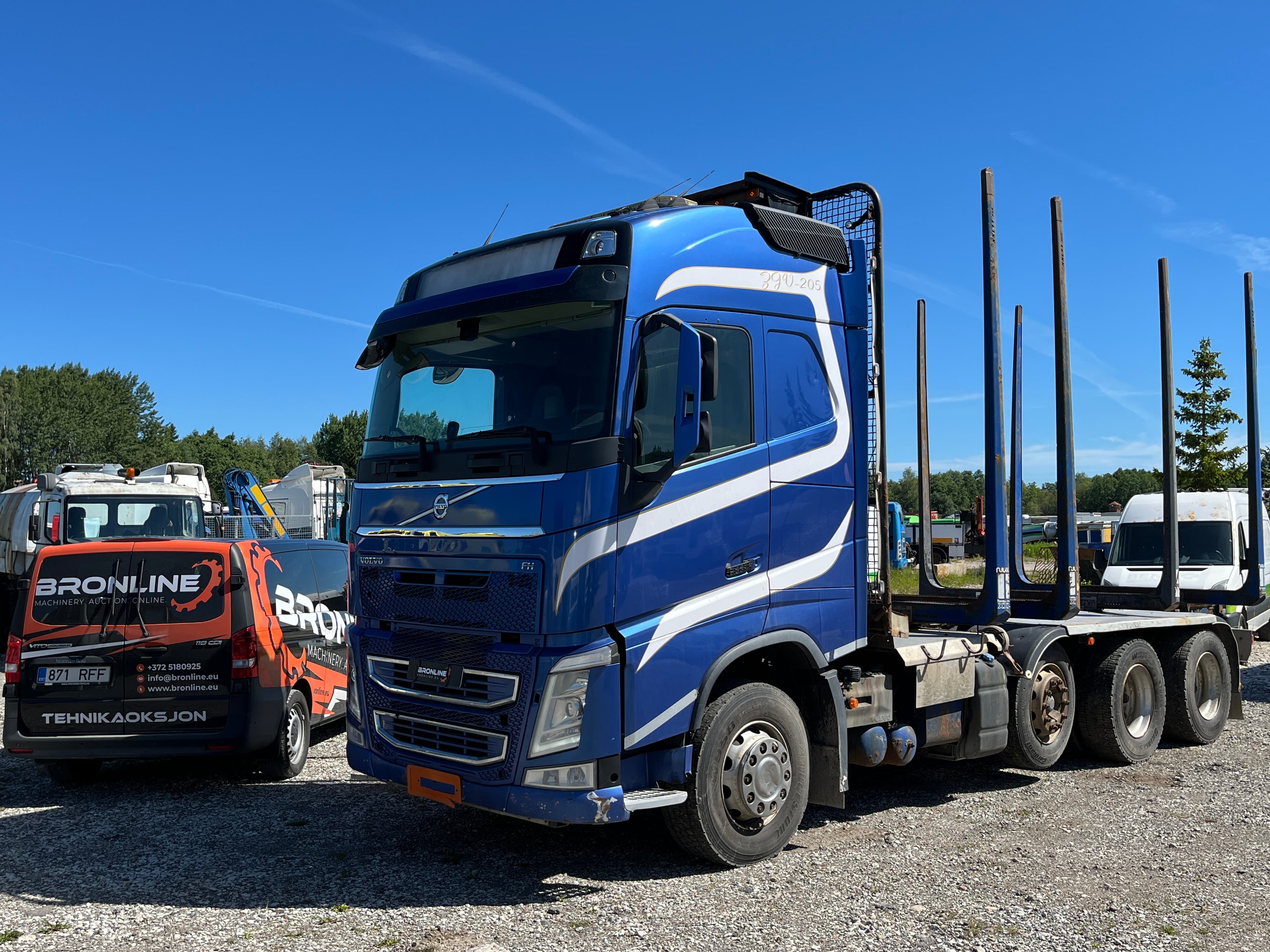 VOLVO FH 540 8X4 Timber