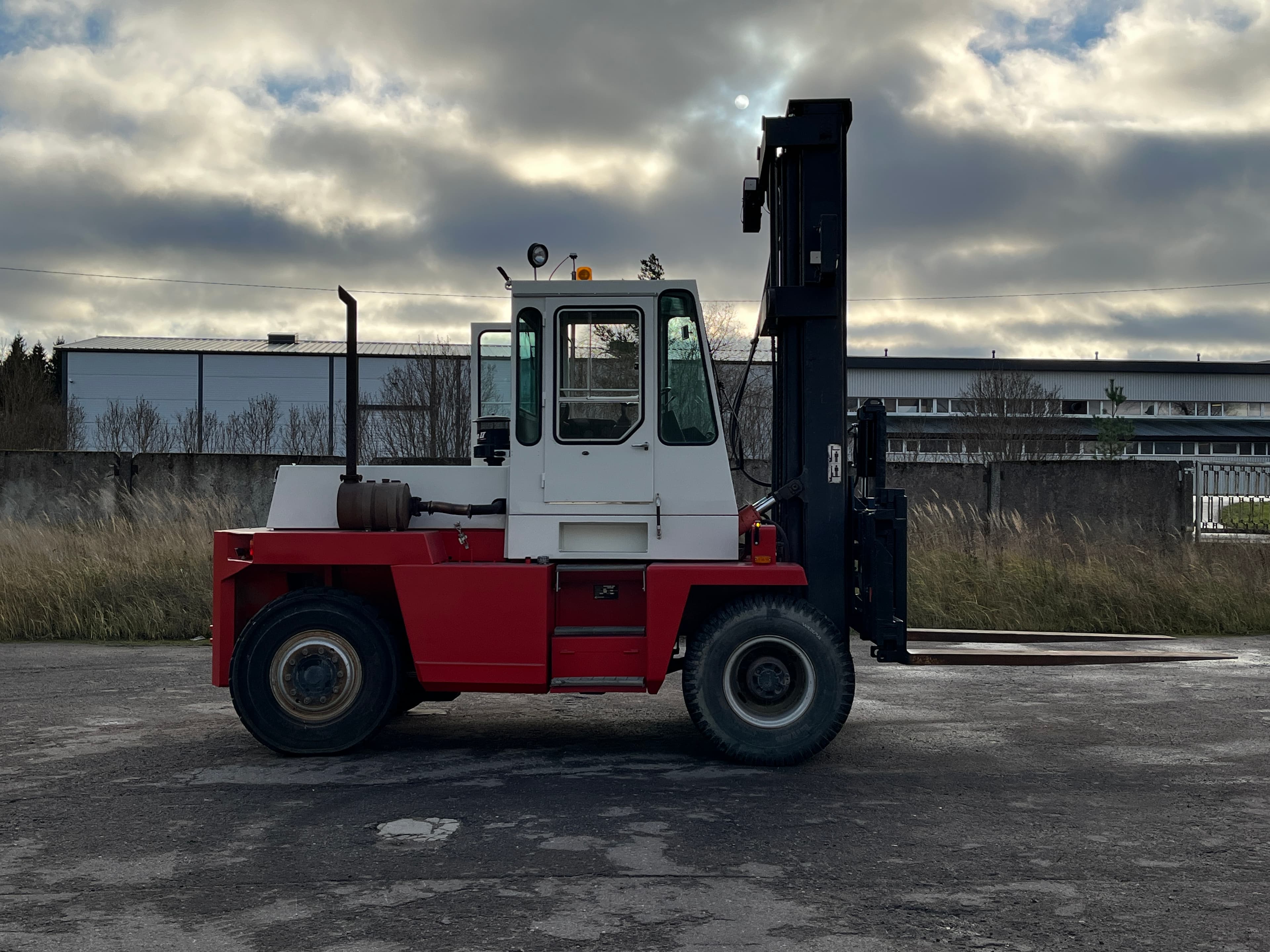 Kalmar LMV DB 13,6-600