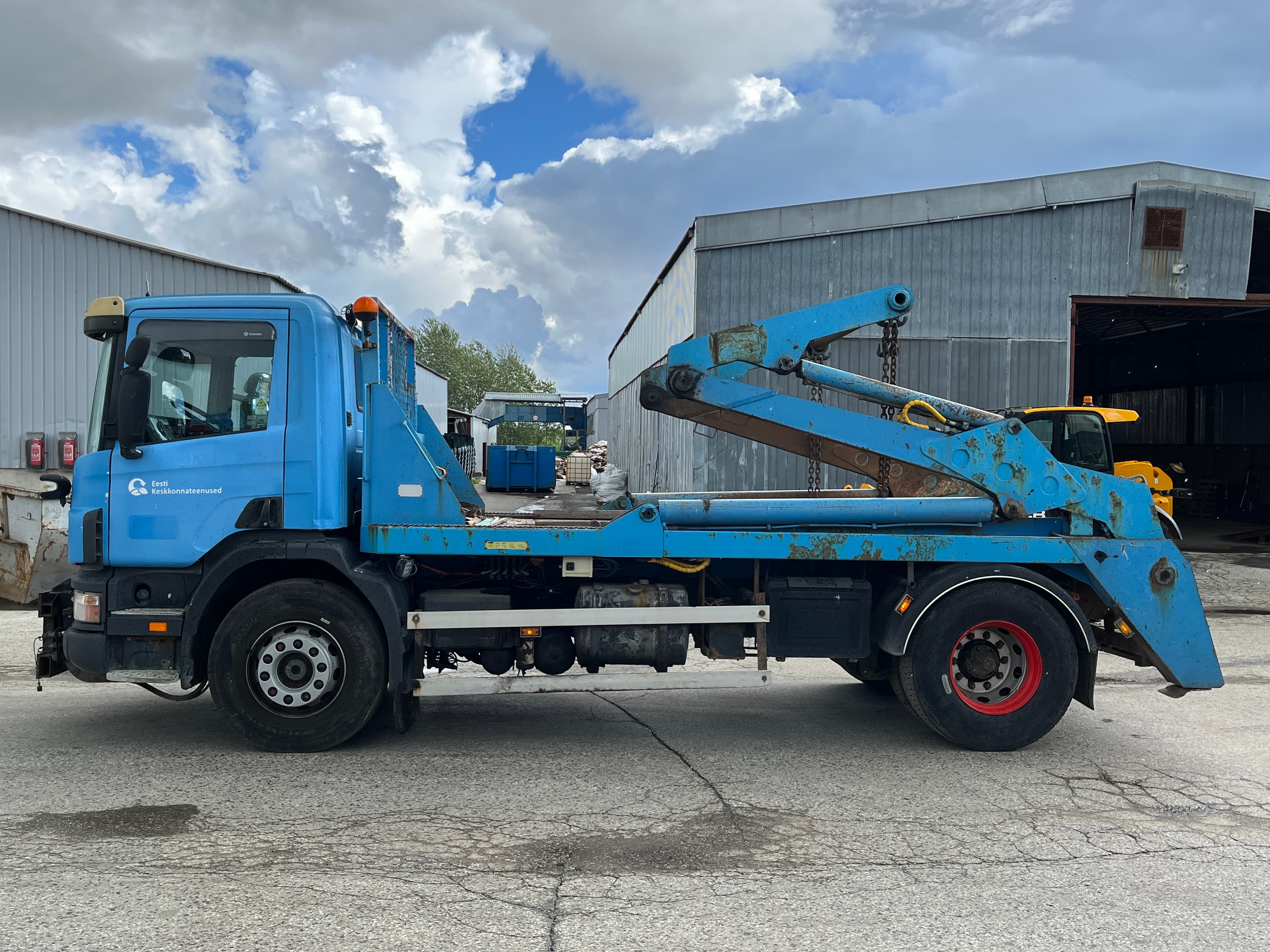 SCANIA P94 GB4X2NA 230 Liftdumper